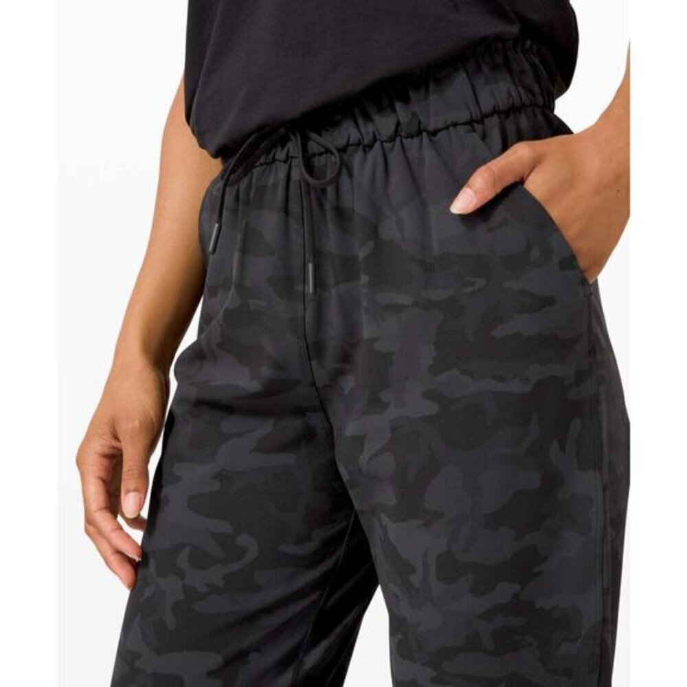 LULULEMON Keep Moving Pant 7/8 High-Rise Sz 2 Incognito Camo Multi Grey - Picture 3 of 10